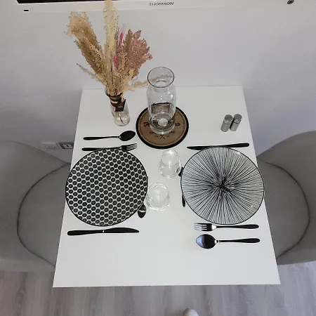 Studio L'Escargot De Bourgogne شقة *